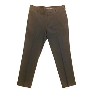 Van Heusen Mens Pant
33x30 Slim Fit Flat Front 
Premium Non-Iron Traveler